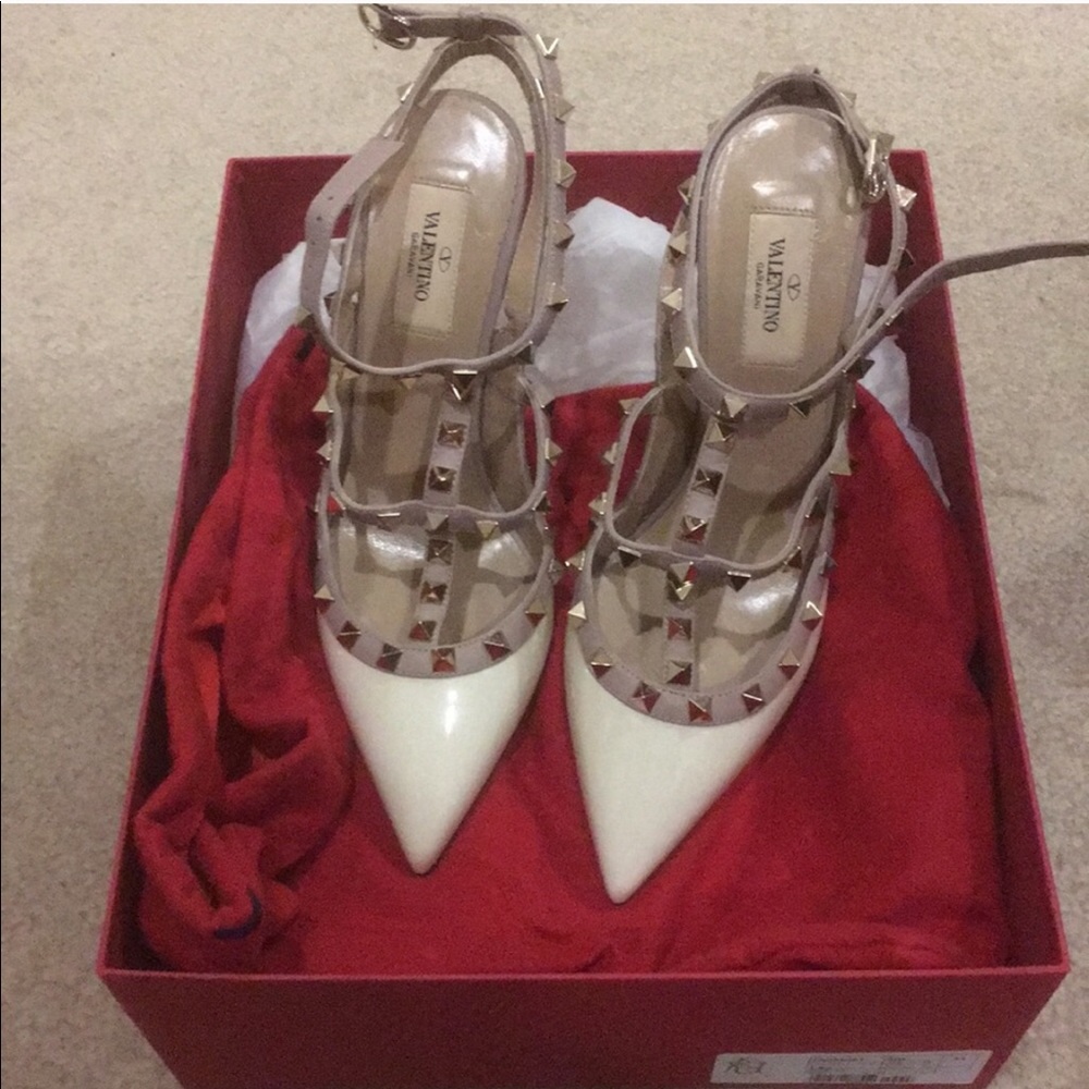 Valentino light ivory rock studs - Picture 3 of 4